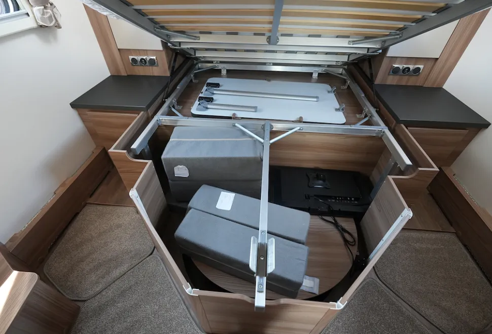 Swift Bessacarr 599 2019