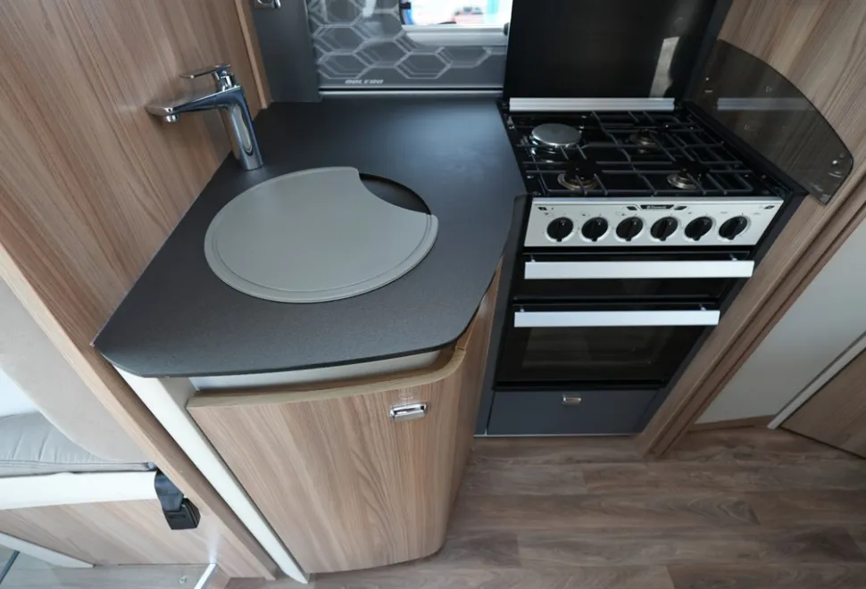 Swift Bolero 684 FB 2016