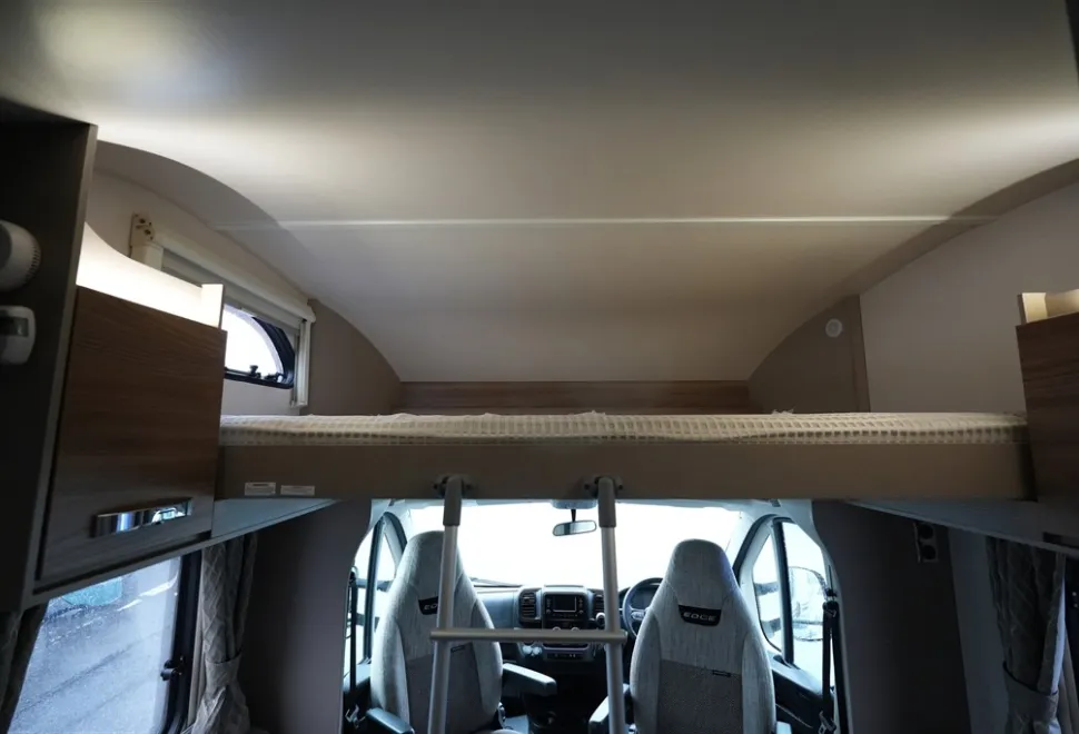 Swift Edge 494 2023
