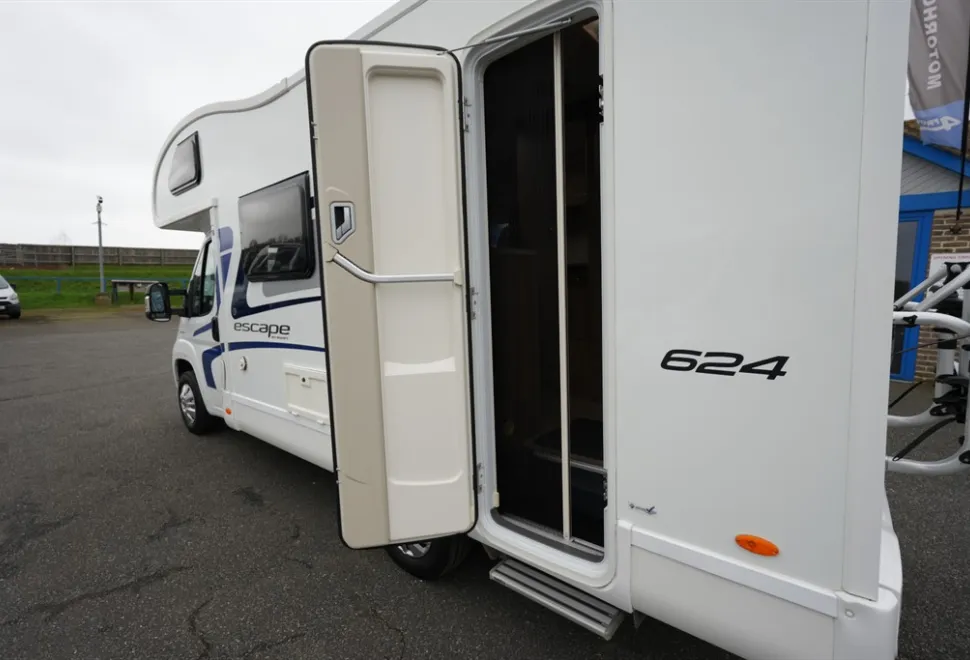 Swift Escape 624 2016