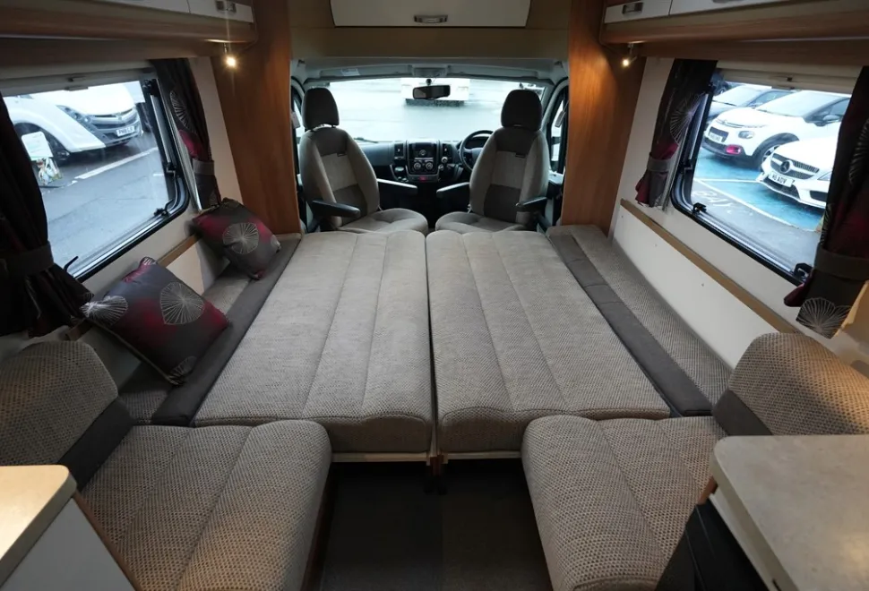 Swift Esprit 442 2014