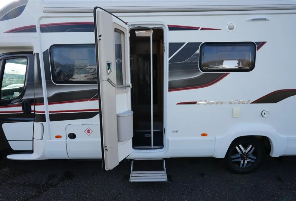 Swift Kon-Tiki 625 BLACK EDITION 2018