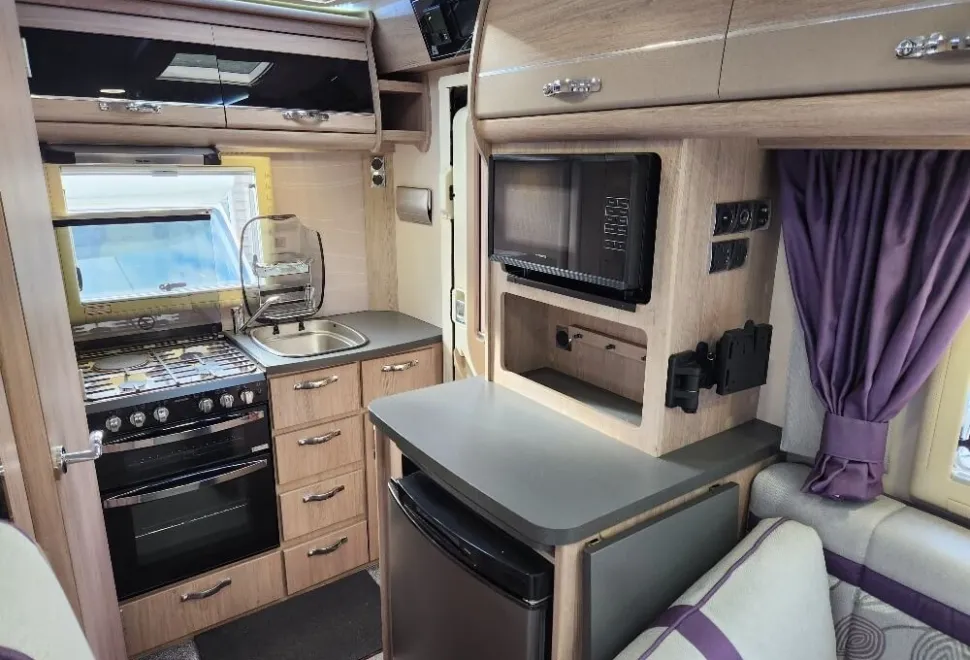 AUTOSLEEPER  BROADWAY EK 2020