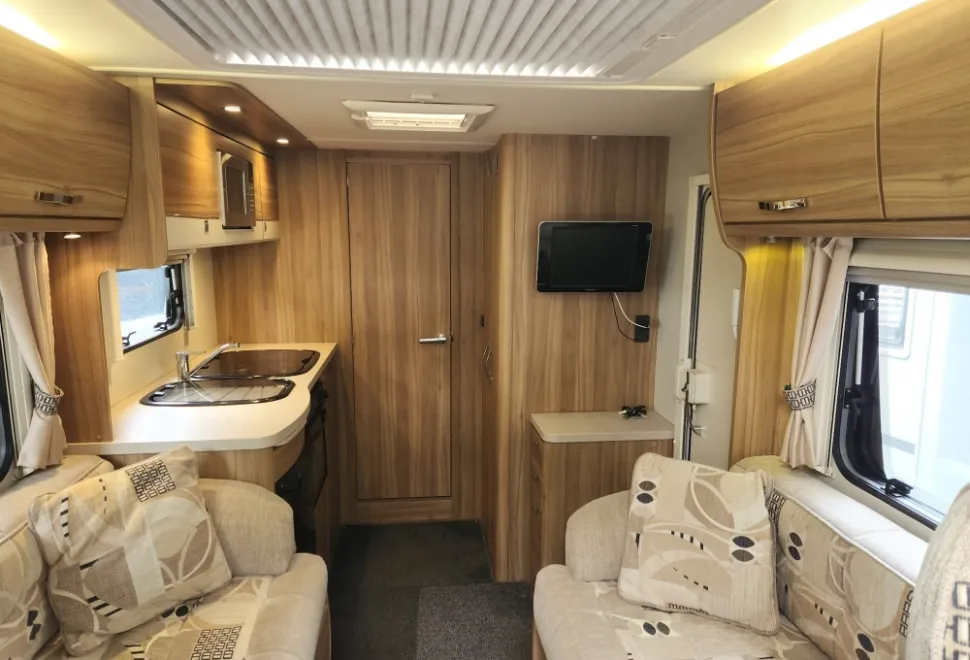 Elddis Motorhomes  MAJESTIC 105 2015