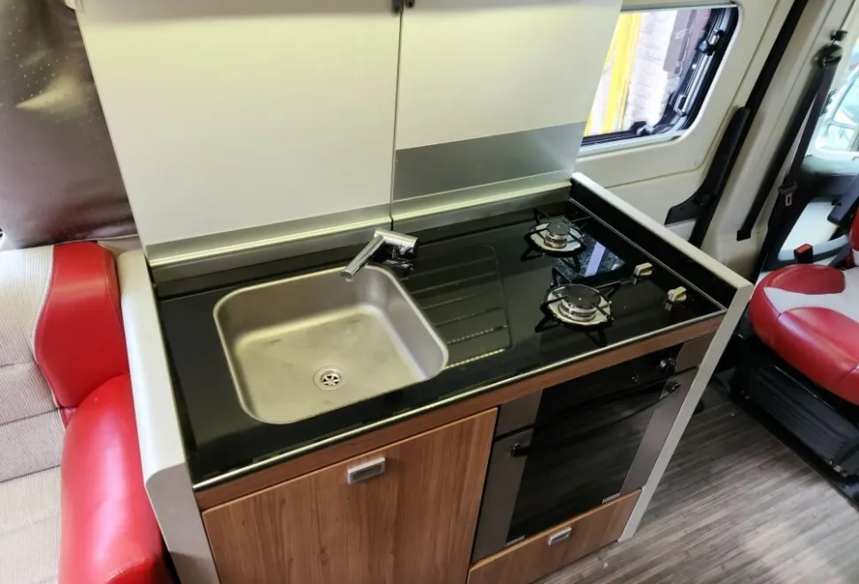 Auto-trail Motorhomes  V-LINE 610 SILVERLINE 2015