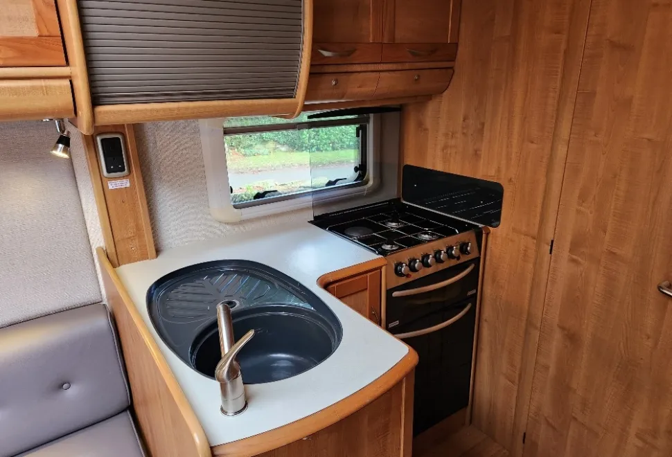 AUTO-TRAIL  CHEYENNE 635SE 2007