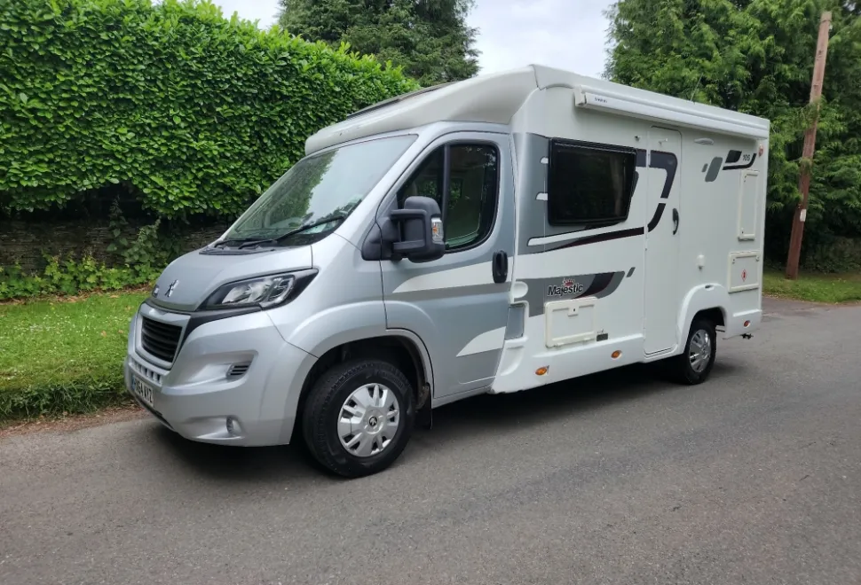 Elddis Motorhomes  MAJESTIC 105 2015