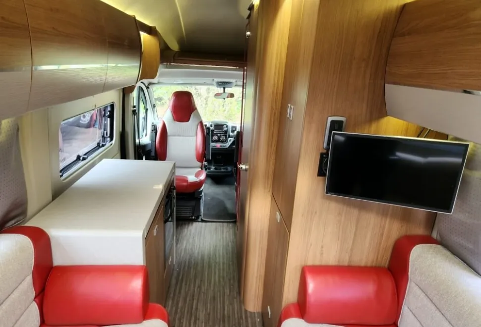 Auto-trail Motorhomes  V-LINE 610 SILVERLINE 2015