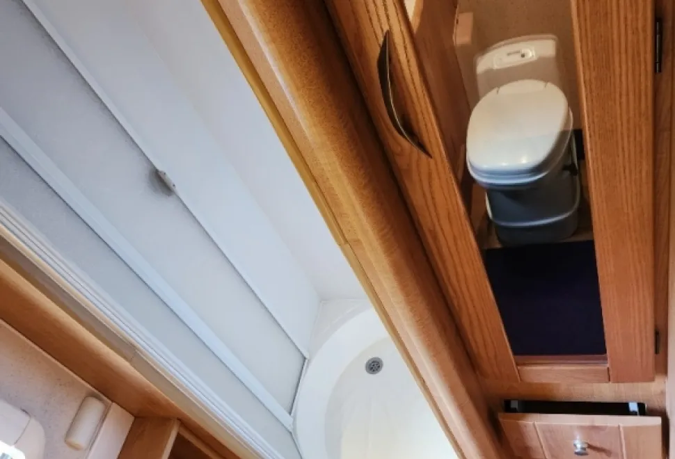 AUTO-TRAIL  CHEYENNE 635SE 2007