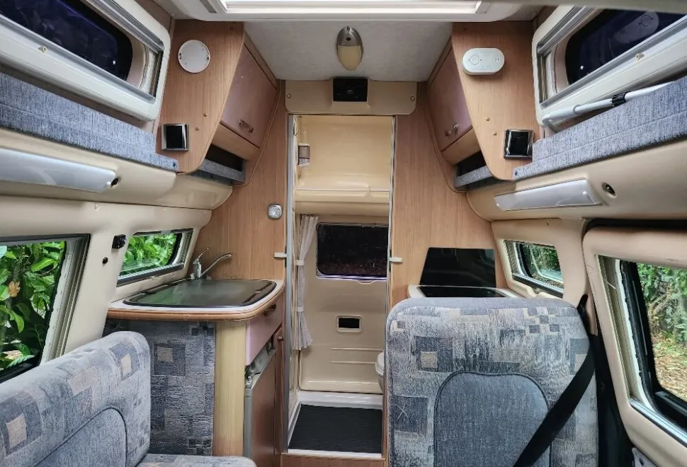 VW  AUTOSLEEPER TOPAZ AUTOMATIC 2005