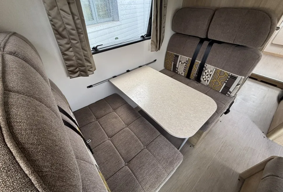 Elddis  Evolution 196 2017