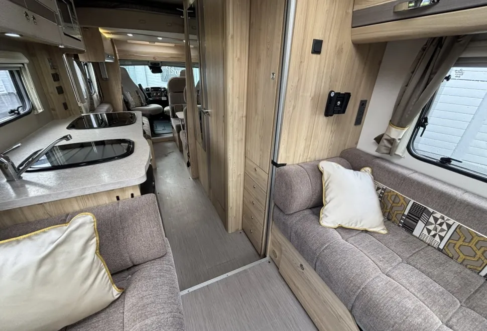 Elddis  Evolution 196 2017
