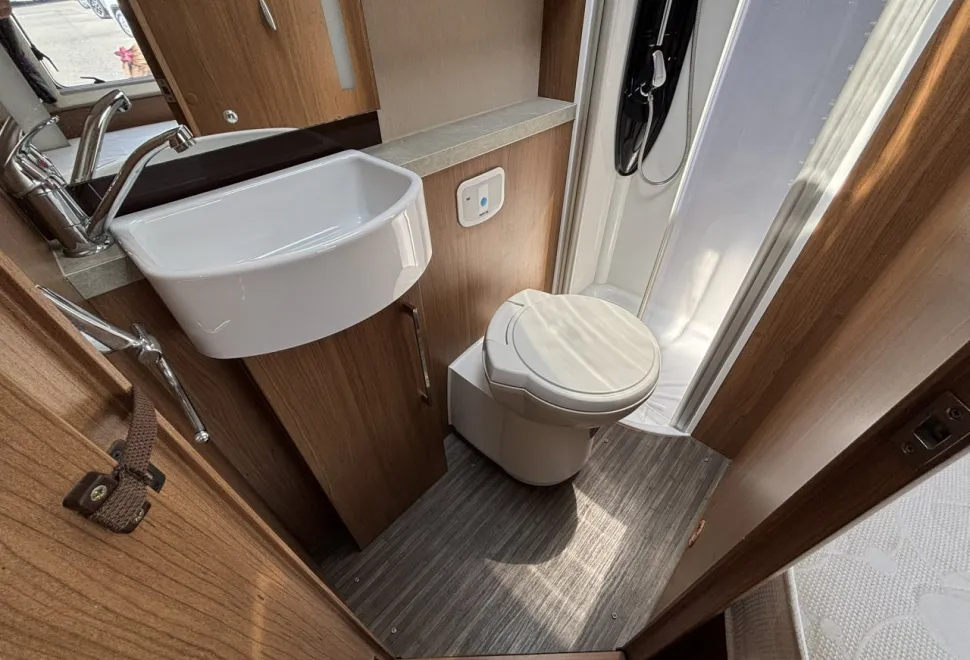 Auto-Trail  Tracker FB 2014