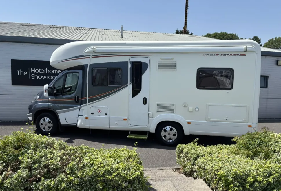 Auto-Trail  Tracker FB 2014
