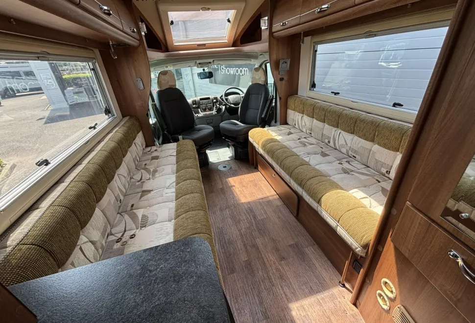 Auto-Sleeper  Broadway 2012