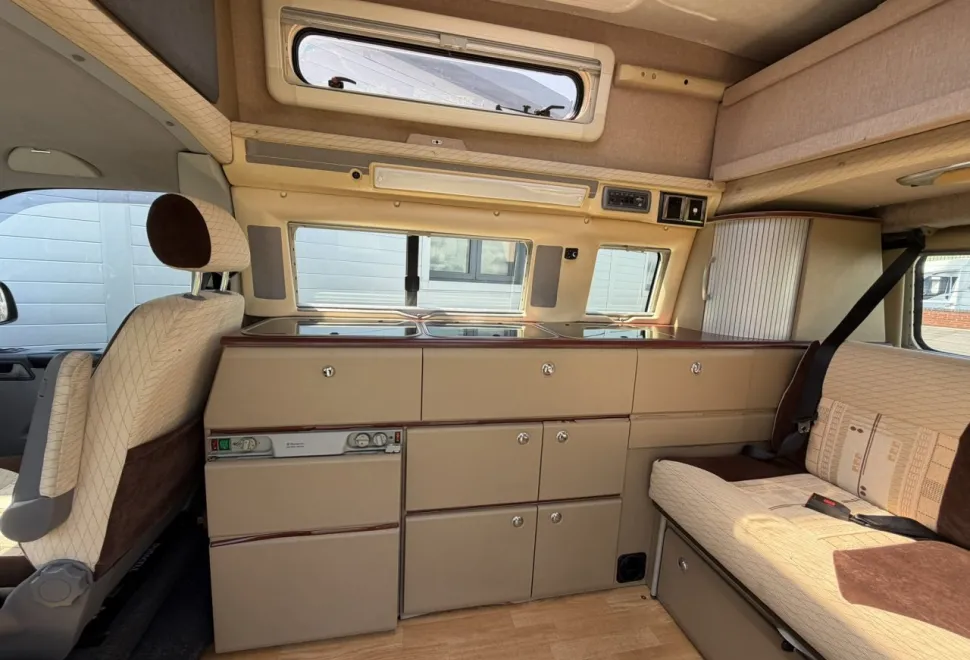 Auto-Sleeper  Trident 2006