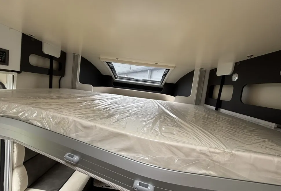 McLouis  Fusion 379 | Automatic 2026