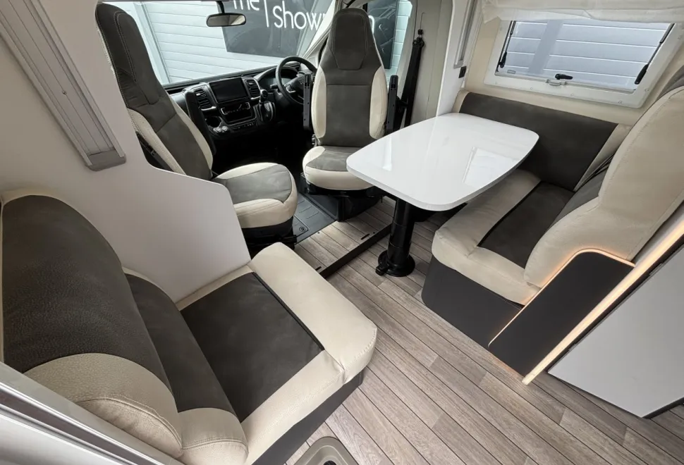 McLouis  Fusion 379 | Automatic 2026