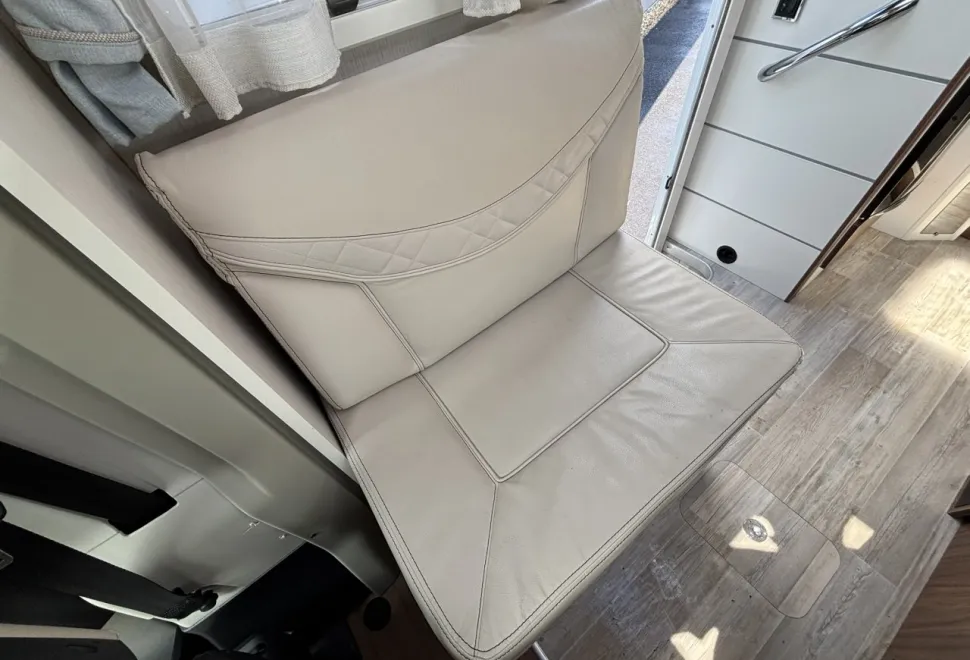 Pilote  Sensation P740GJ | Automatic 2019