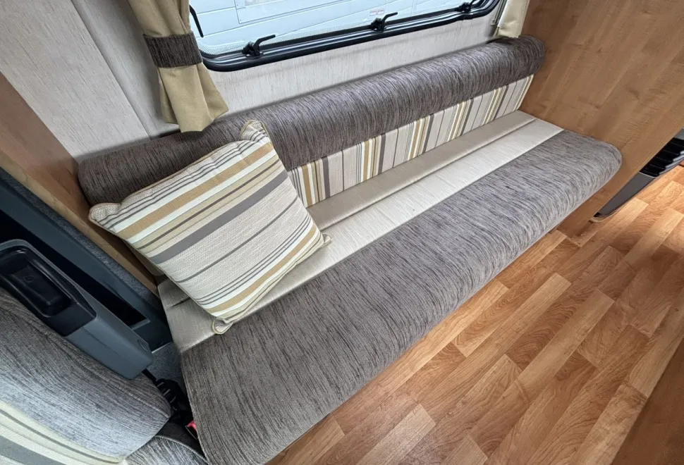 Auto-Trail  Tribute T-615 2013