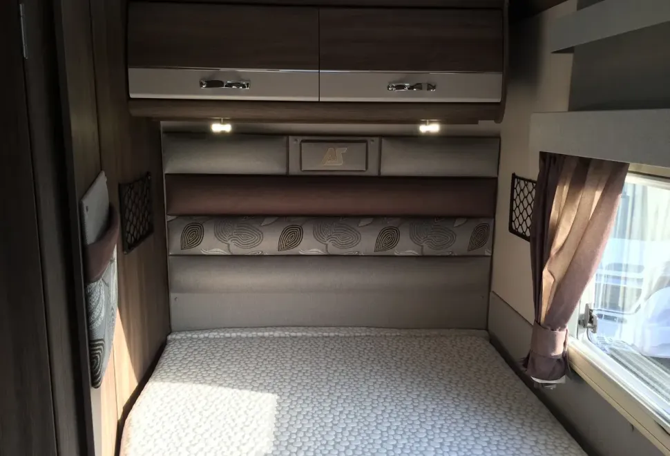 Auto-Sleepers  Broadway FB 2022