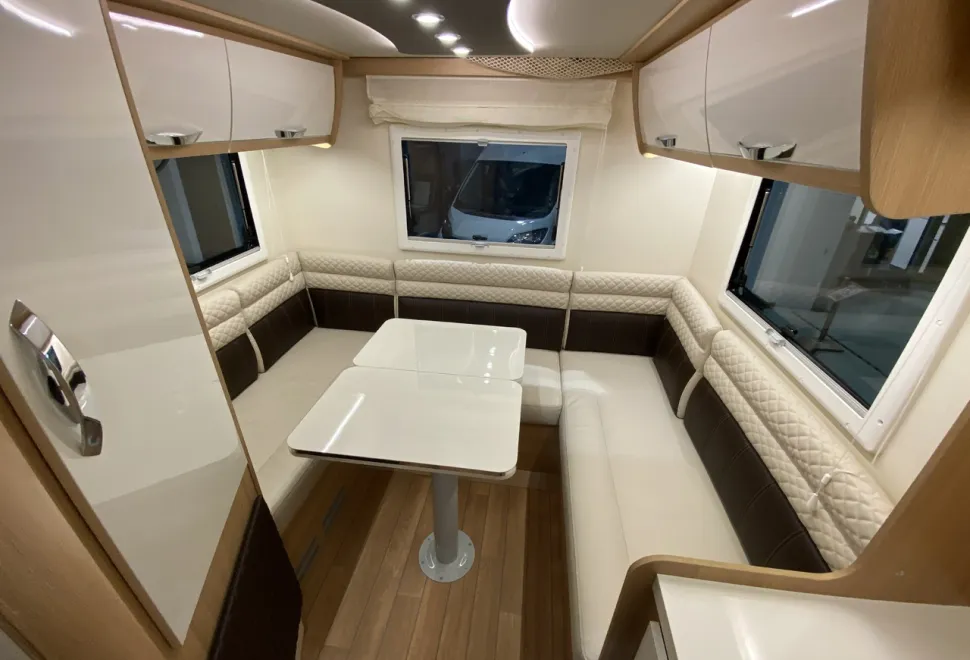 McLouis  Fusion 330 (BN F-00702) 