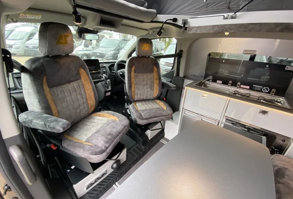 Auto-Sleepers  Custom Air Auto (T-00140) 