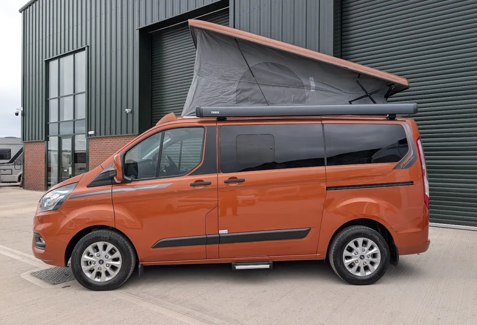 Auto-Sleepers  Custom Air Auto (T-00140) 