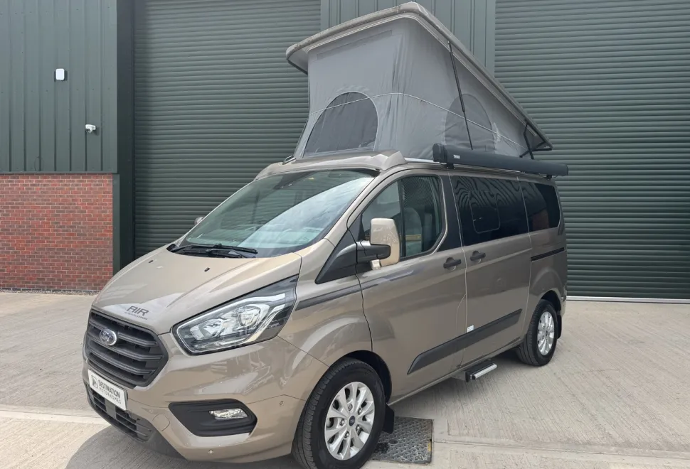 Auto-Sleepers  Custom Air Auto (T-00126) 