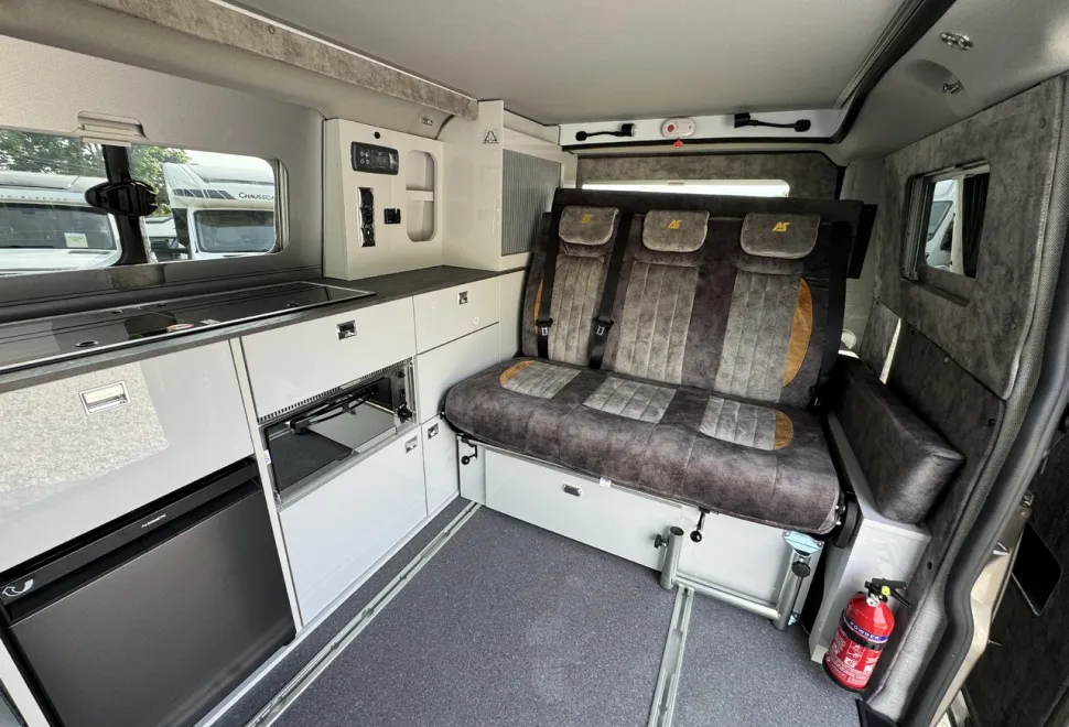 Auto-Sleepers  Custom Air Auto (T-00126) 