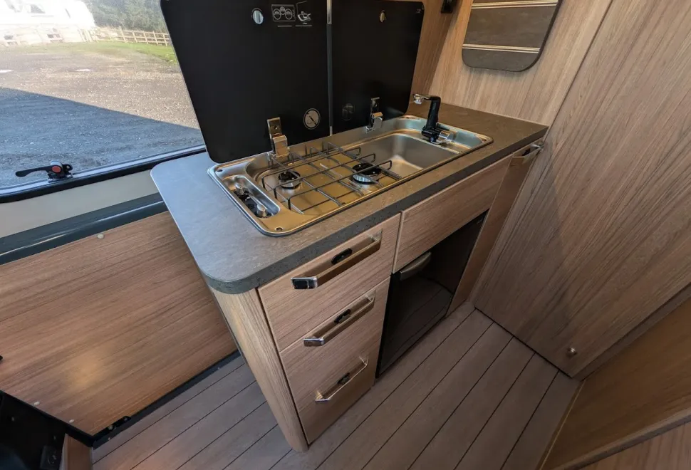 Weinsberg  Carabus 630 MEG Edition Fire  (BN: 2609) 