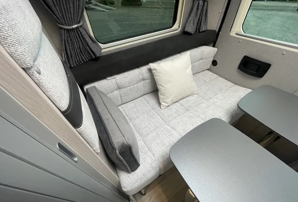 Auto-Sleepers  Fairford (P-09457) 