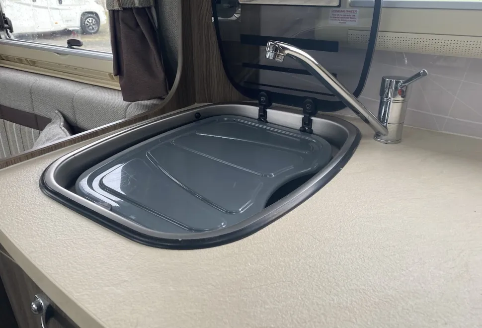 Auto-Sleepers  Corinium FB 2017