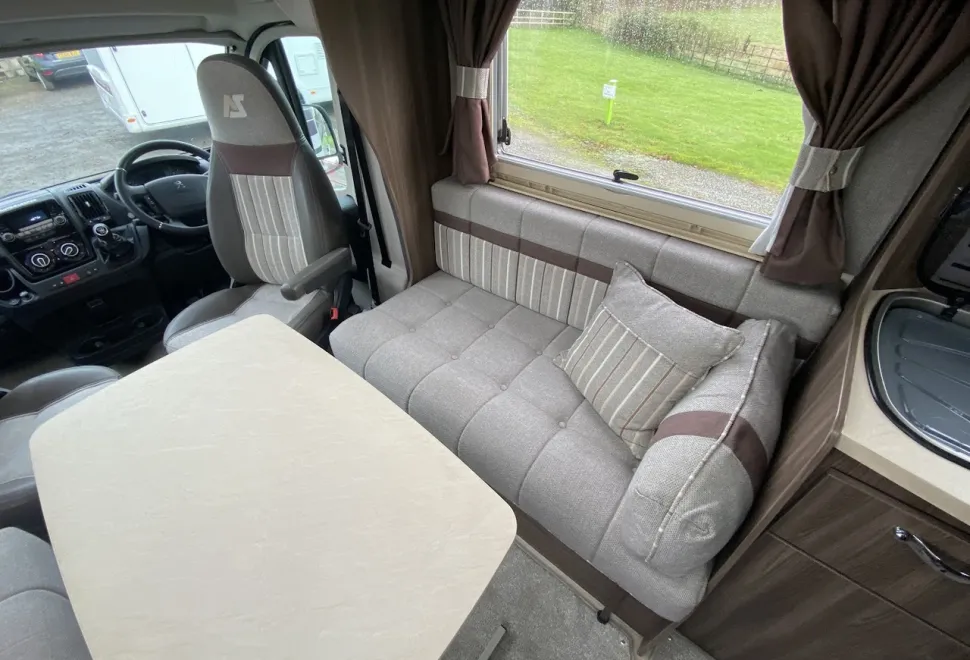 Auto-Sleepers  Corinium FB 2017