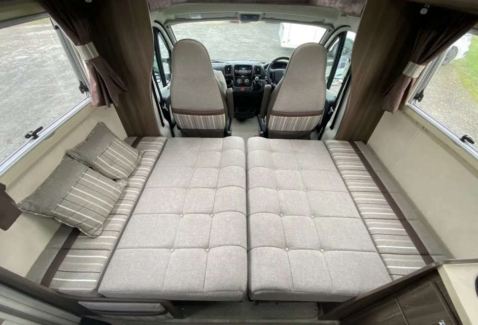 Auto-Sleepers  Corinium FB 2017