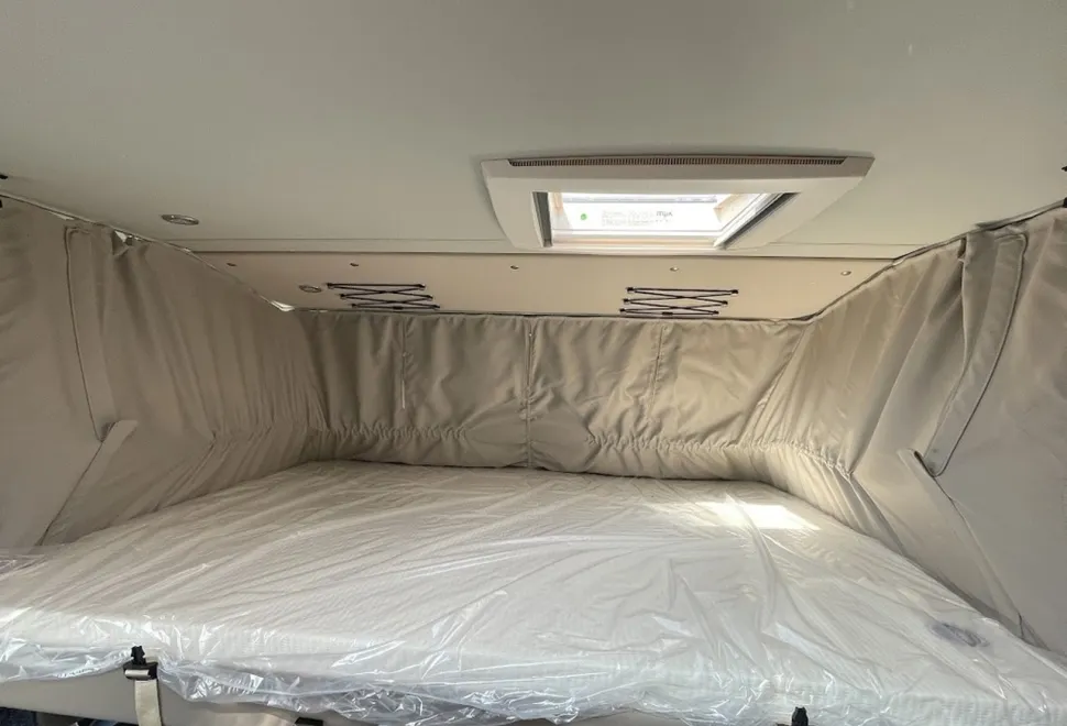 Weinsberg  CaraCore 700 MEG Light (BN: 8919) 