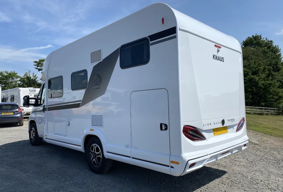Knaus  Live Wave 650 MG P/S  (BN: 1504) 