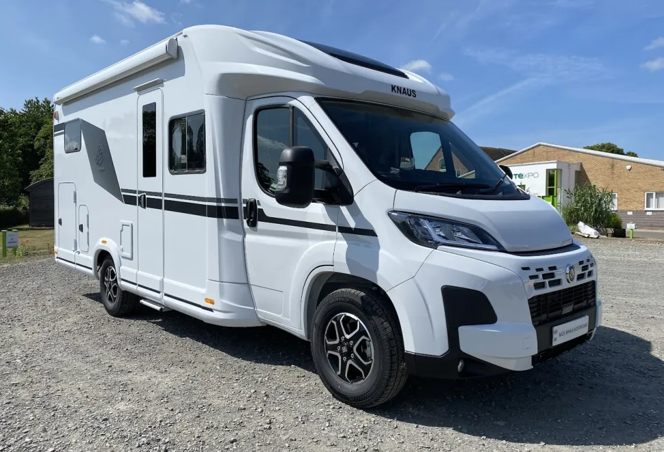 Knaus  Live Wave 650 MG P/S  (BN: 1504) 
