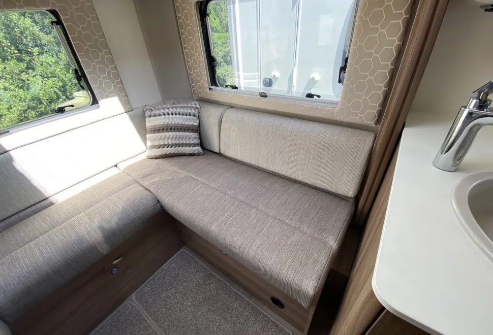 Swift  Escape 685 Coastline 2020