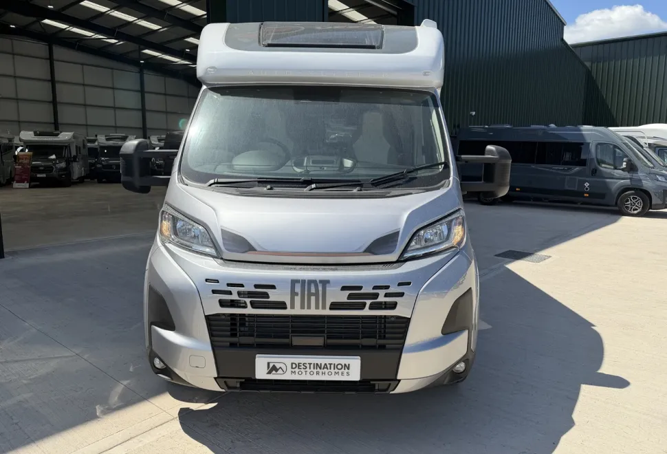 Auto-Sleepers  Nuevo EK Plus (J-04762) 