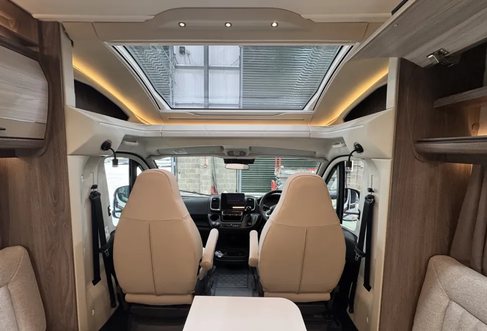 Coachman  Avventura 545 (BN TBA) 