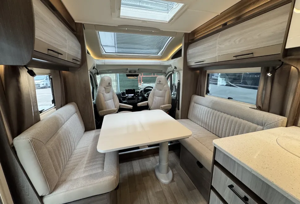 Coachman  Avventura 545 (BN TBA) 