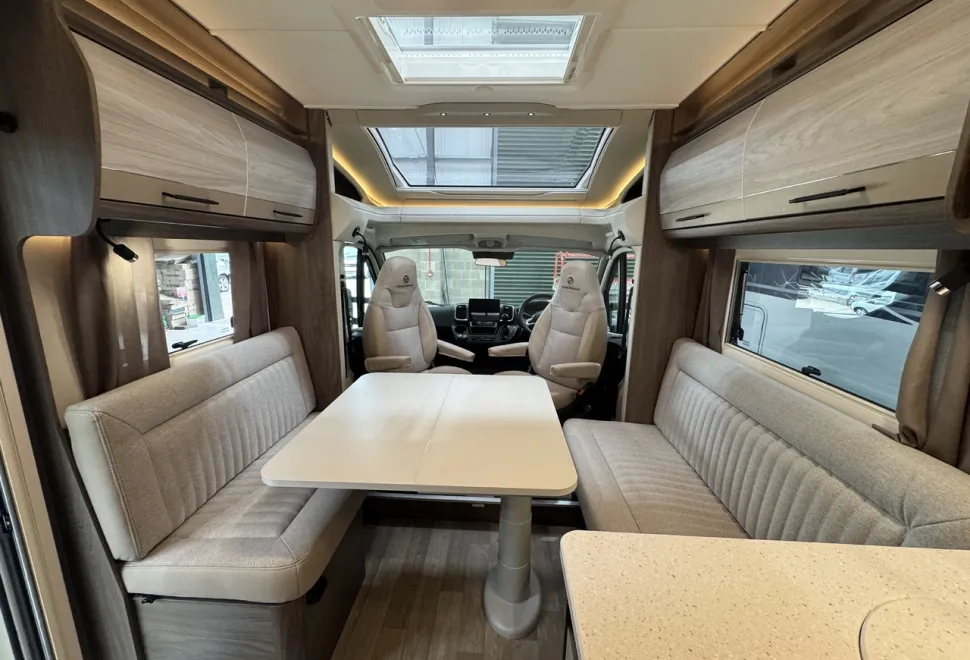 Coachman  Avventura 545 (BN TBA) 