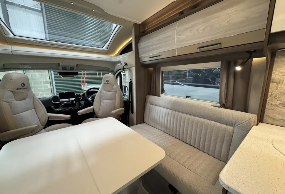 Coachman  Avventura 545 (BN TBA) 