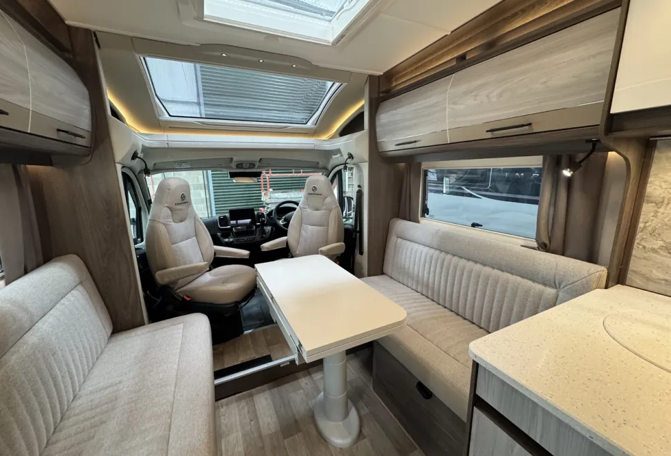 Coachman  Avventura 545 (BN TBA) 