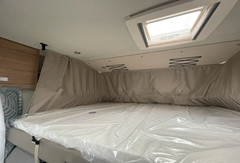 Weinsberg  CaraCore 700 MEG (BN: 4467) 