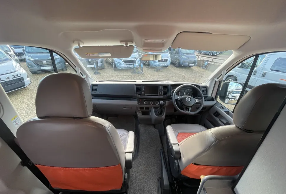 IH  600 CRL, Volkswagen 177BHP Auto 2019