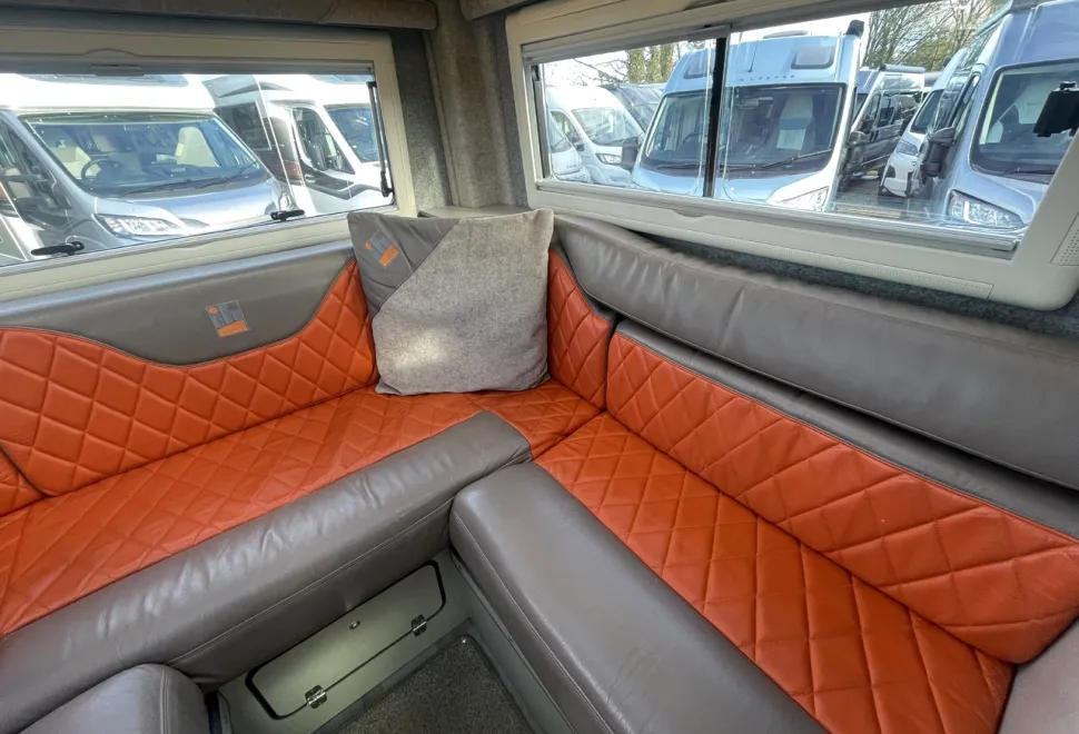 IH  600 CRL, Volkswagen 177BHP Auto 2019