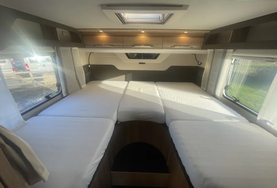 Knaus  Sky TI 700 Meg Platinum Selection 2022