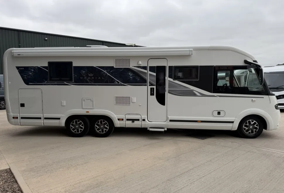Coachman  Travel Master Imperial 845 (BN: 7726) 